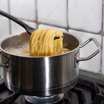 Complete Guide for Making Pasta from Scratch